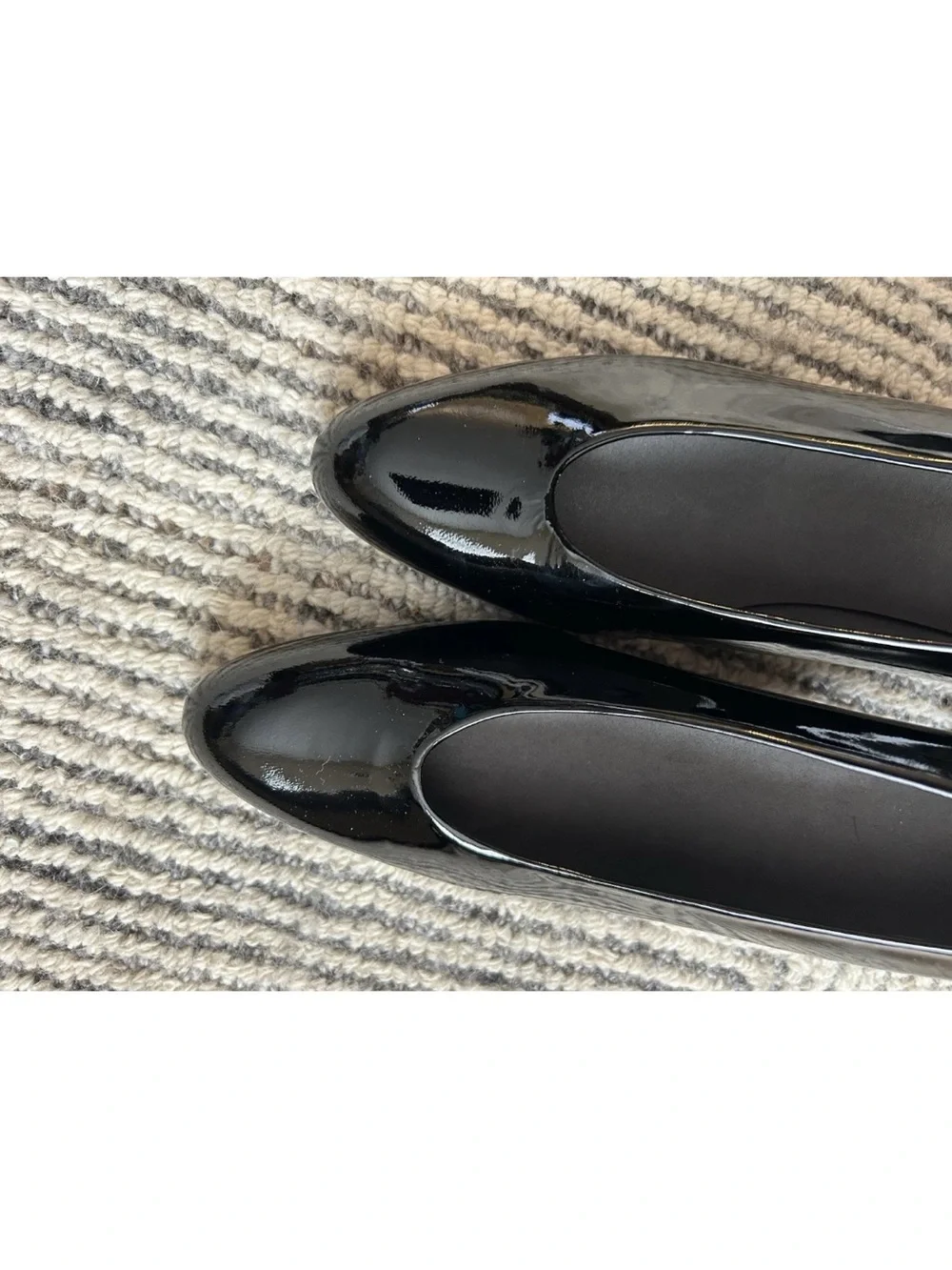 Stuart Weitzman Retro Chicster Patent Leather Pumps Women's Size 7.5 N Black